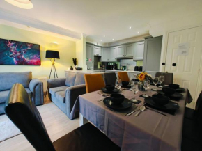 4br Modern Ormeau House